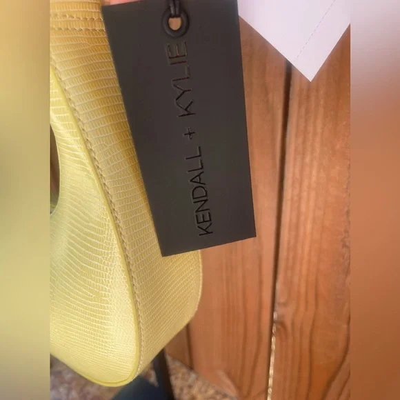 Kendall + Kylie Shoulder Bag - Picture 12 of 12
